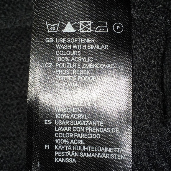 H&M Divided 8 Dress Black Sweater Short Sleeve - Picture 7 of 7